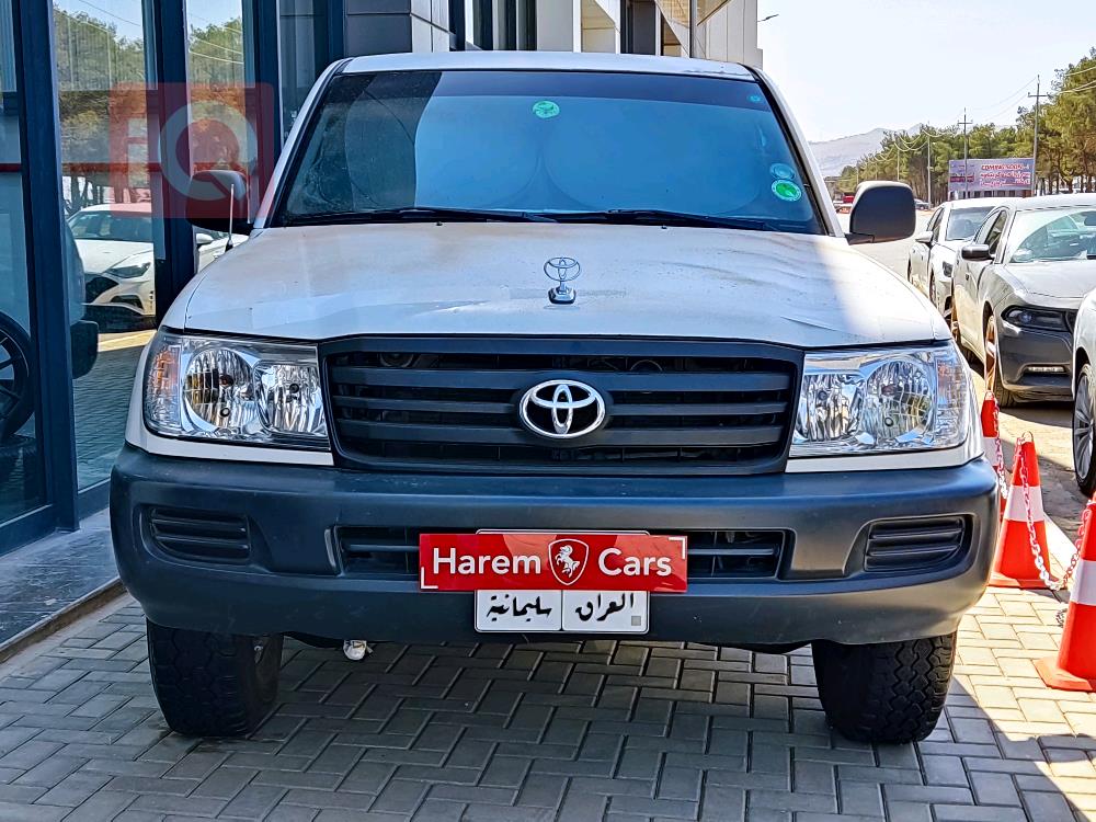 تۆیۆتا لاند کروزەر